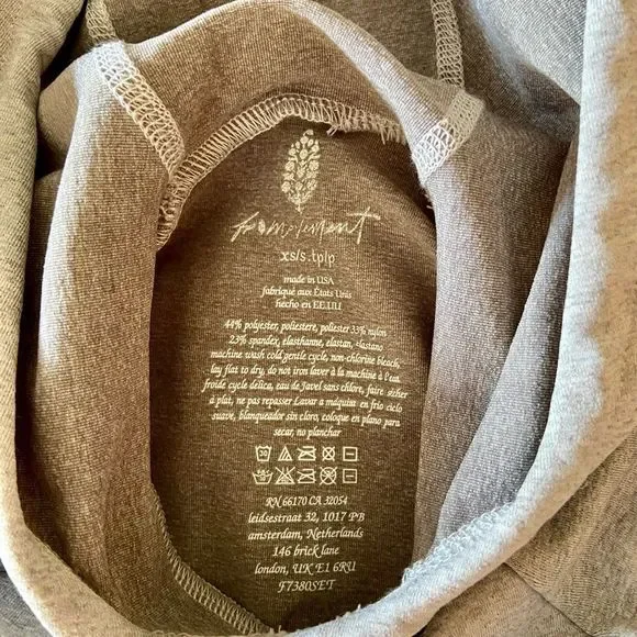 New FP Movement Good Karma Heather Run Cropped Hoodie Jacket - Picture 10 of 12